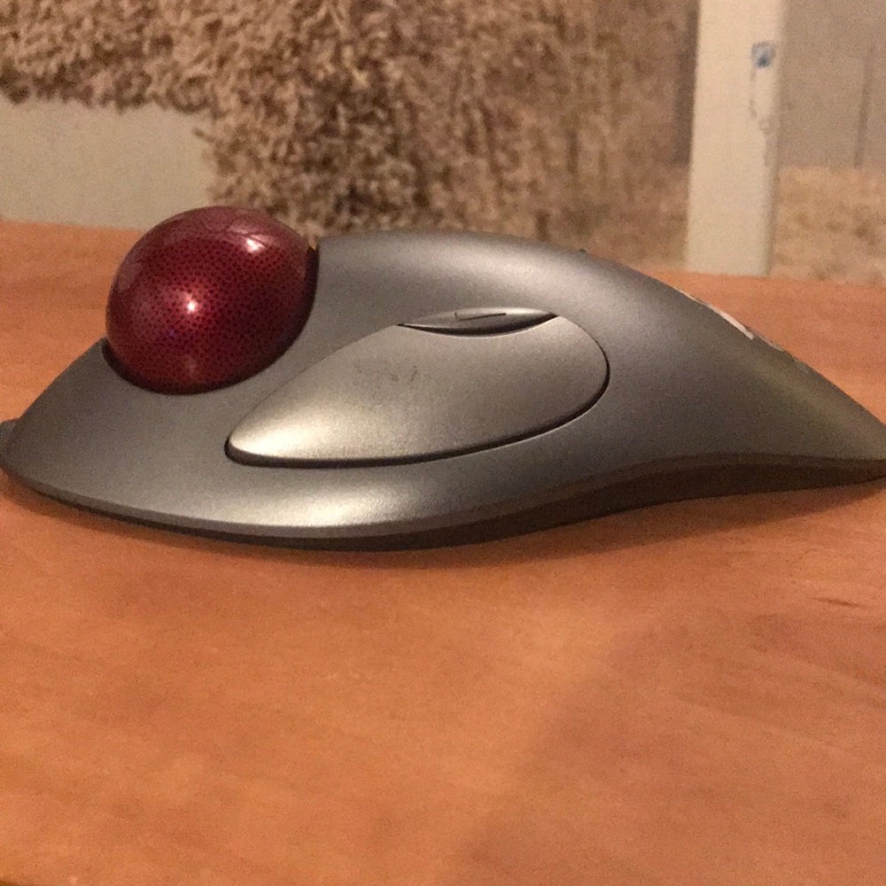 Original wired Logitech mouse - Picture 2 of 4